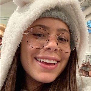 Meet your Posher, Serenna